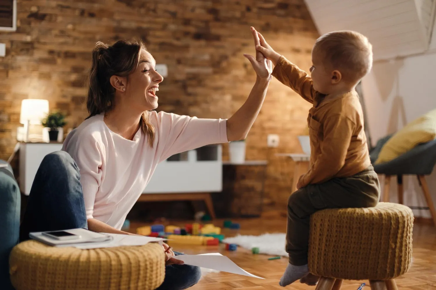 Les questions essentielles à poser à une nouvelle baby-sitter